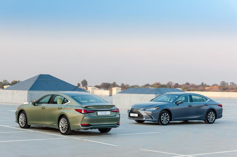  Lexus ES250 2018 года  (ZA) (фото 24 из 26)